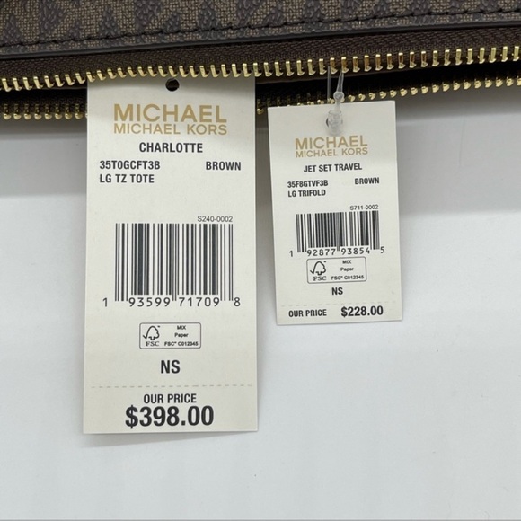 Michael Kors Large Charlotte Tote Bag & Trifold
Wallet Leather Brown - Picture 12 of 12